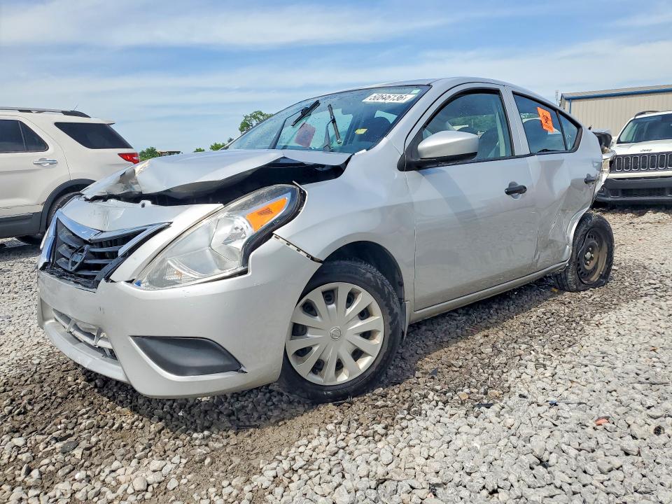 2018 NISSAN VERSA — VIN 3N1CN7AP1JL807637