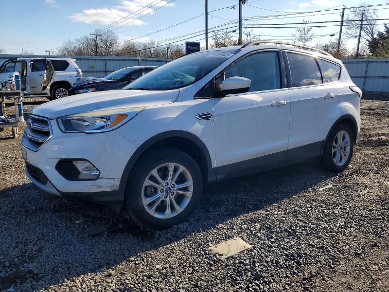 2018 FORD ESCAPE SE — VIN 1FMCU9GD5JUB15522