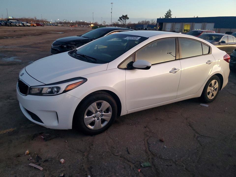 2018 KIA FORTE — VIN 3KPFL4A71JE235598