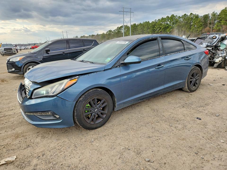 2015 HYUNDAI SONATA SE — VIN 5NPE24AF5FH196992