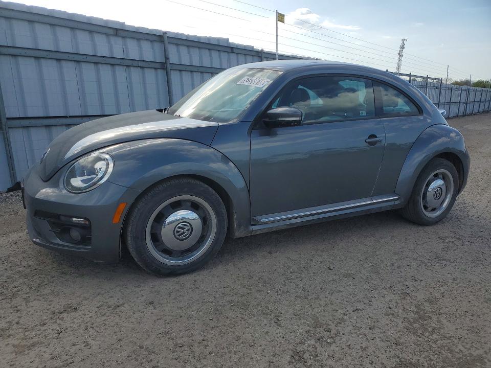 2017 VOLKSWAGEN BEETLE — VIN 3VWJ17AT0HM632828