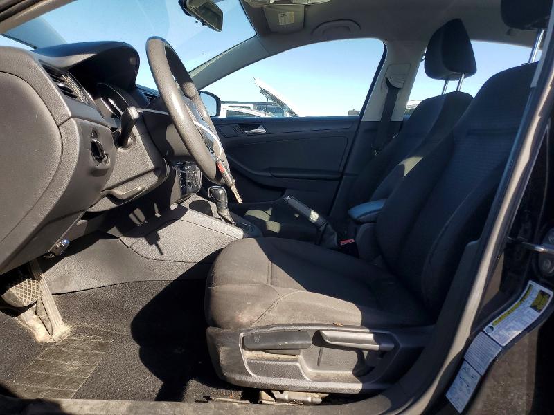 3VW2K7AJ9FM227810