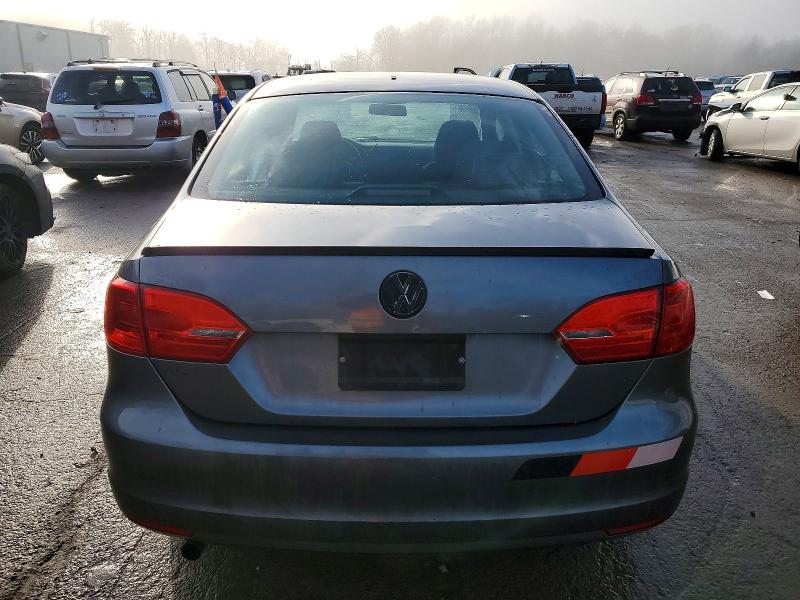 3VW2K7AJ4BM380413