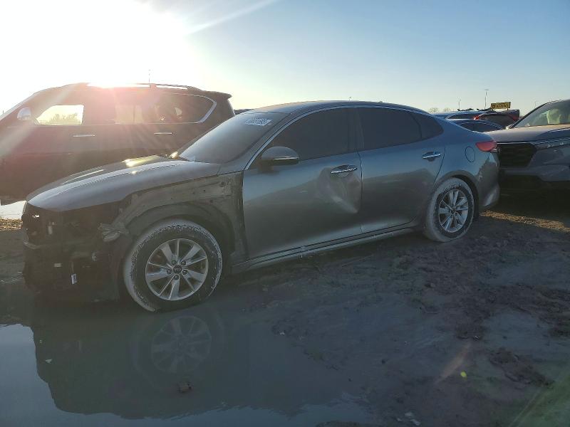 2017 KIA OPTIMA — VIN 5XXGT4L38HG172175