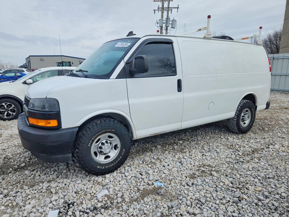2019 CHEVROLET EXPRESS G2500 — VIN 1GCWGAFP8K1192071