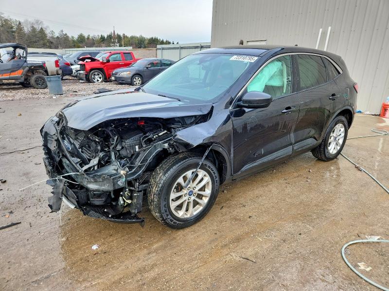 2021 FORD ESCAPE SE — VIN 1FMCU9G64MUB31927
