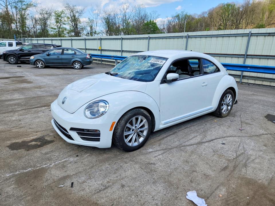 2017 VOLKSWAGEN BEETLE — VIN 3VWJ17AT2HM607736