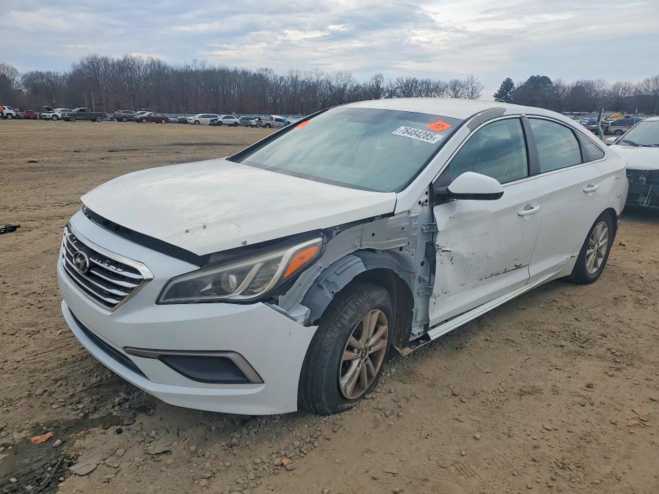 2017 HYUNDAI SONATA SE — VIN 5NPE24AFXHH560892