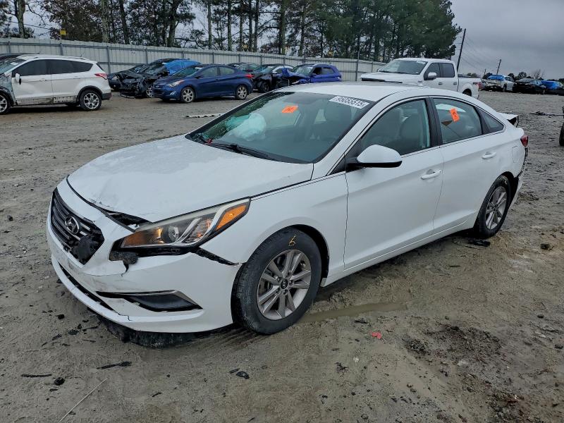 2016 HYUNDAI SONATA SE — VIN 5NPE24AF0GH261572
