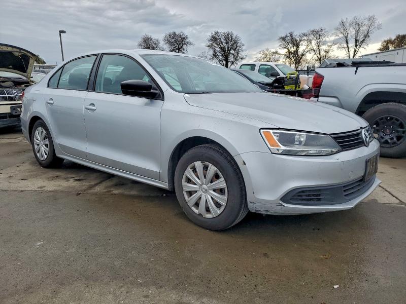 3VW2K7AJ2CM306893