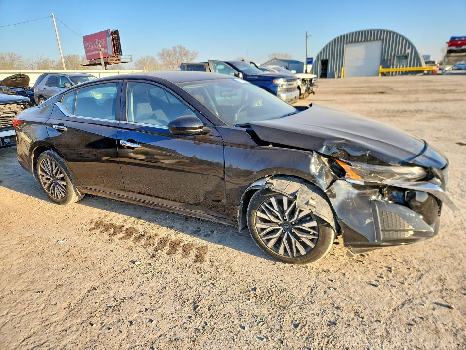 1N4BL4DV4PN412454