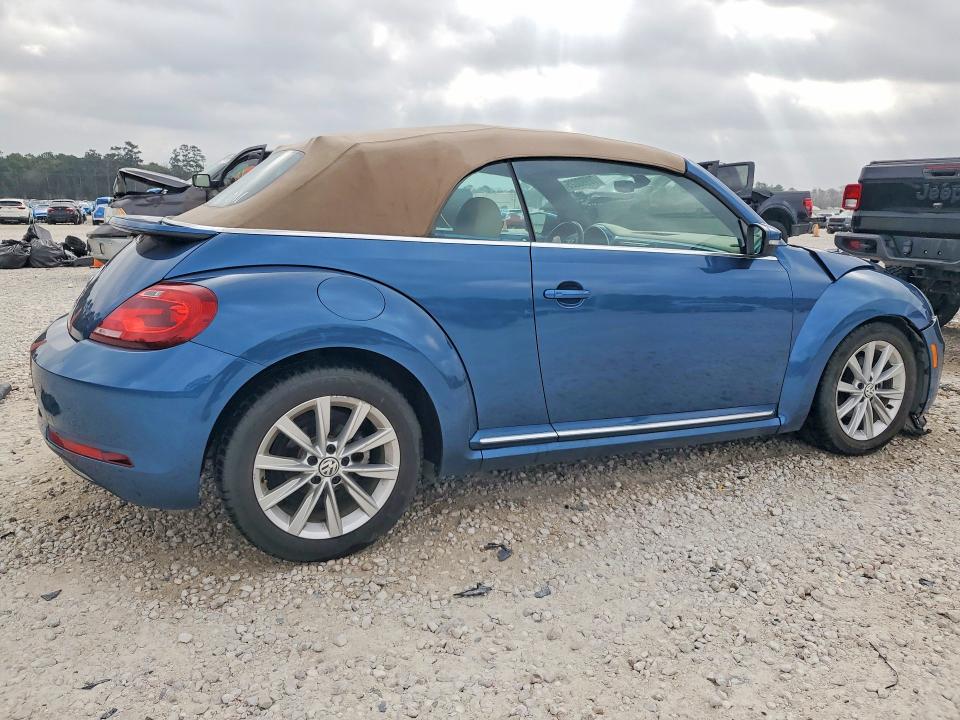 3VW5DAAT0JM516945