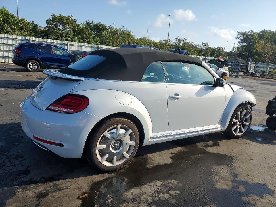 3VW517AT3HM813973