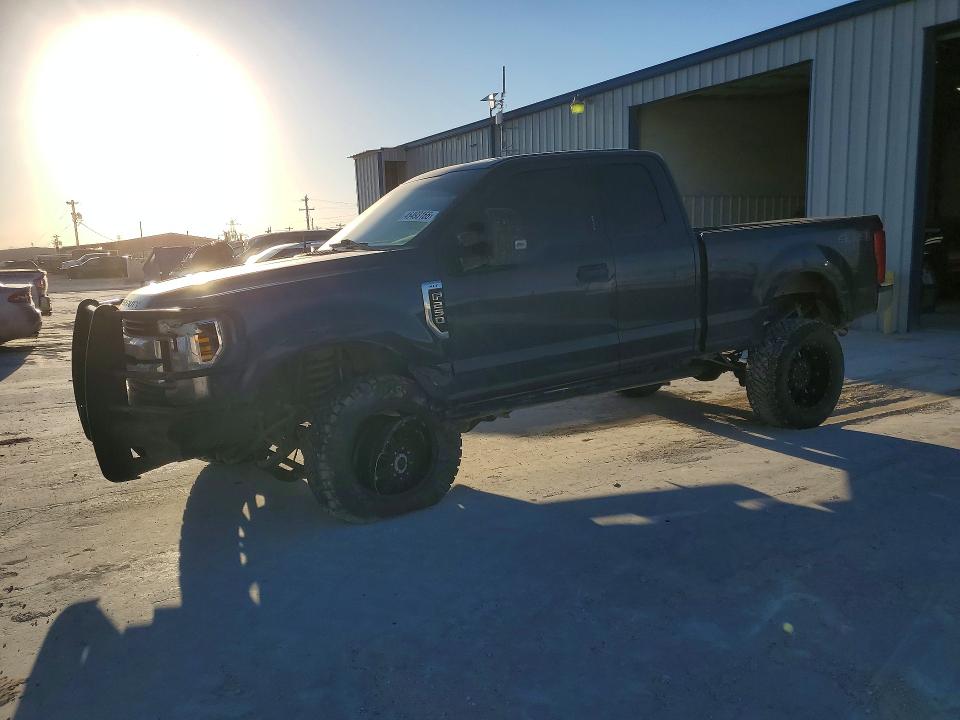 2018 FORD F250 — VIN 1FT7X2B61JEB36973