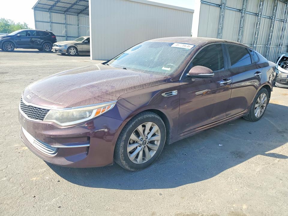 2016 KIA OPTIMA — VIN 5XXGT4L38GG004745