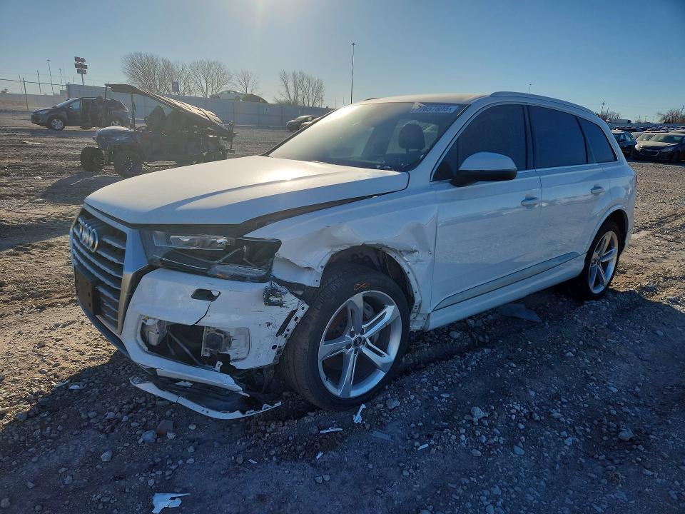 2019 AUDI Q7 — VIN WA1VAAF74KD015863