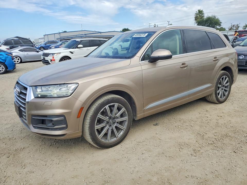 2018 AUDI Q7 — VIN WA1LAAF78JD020053