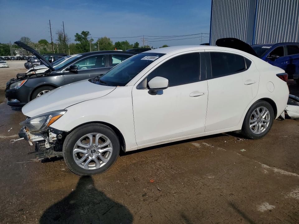 2018 TOYOTA YARIS IA — VIN 3MYDLBYV4JY326252
