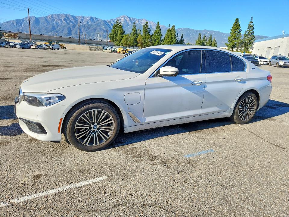 2018 BMW 530 E — VIN WBAJA9C5XJB249910