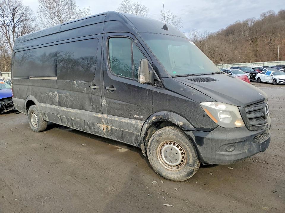 WD3PE8DC5FP143782