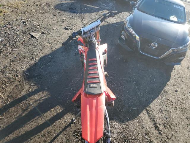 JH2PE0736JK102299
