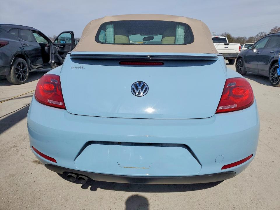 3VW517AT0FM822305
