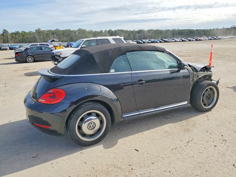 3VW517AT7FM818302