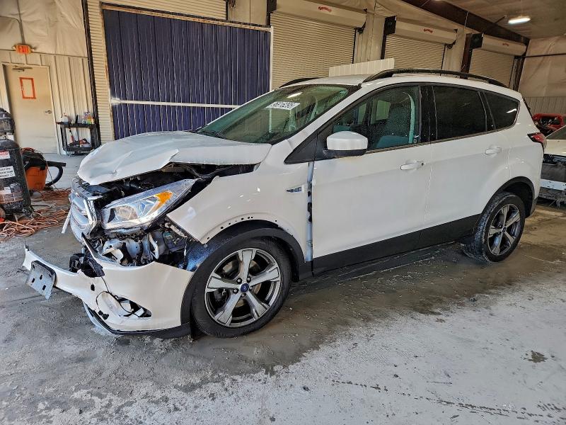 2017 FORD ESCAPE SE — VIN 1FMCU9G97HUE31669
