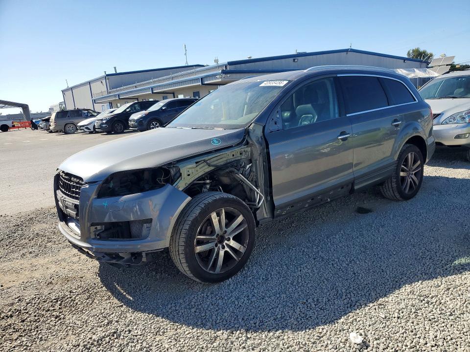 2015 AUDI Q7 — VIN WA1LMAFE3FD003786