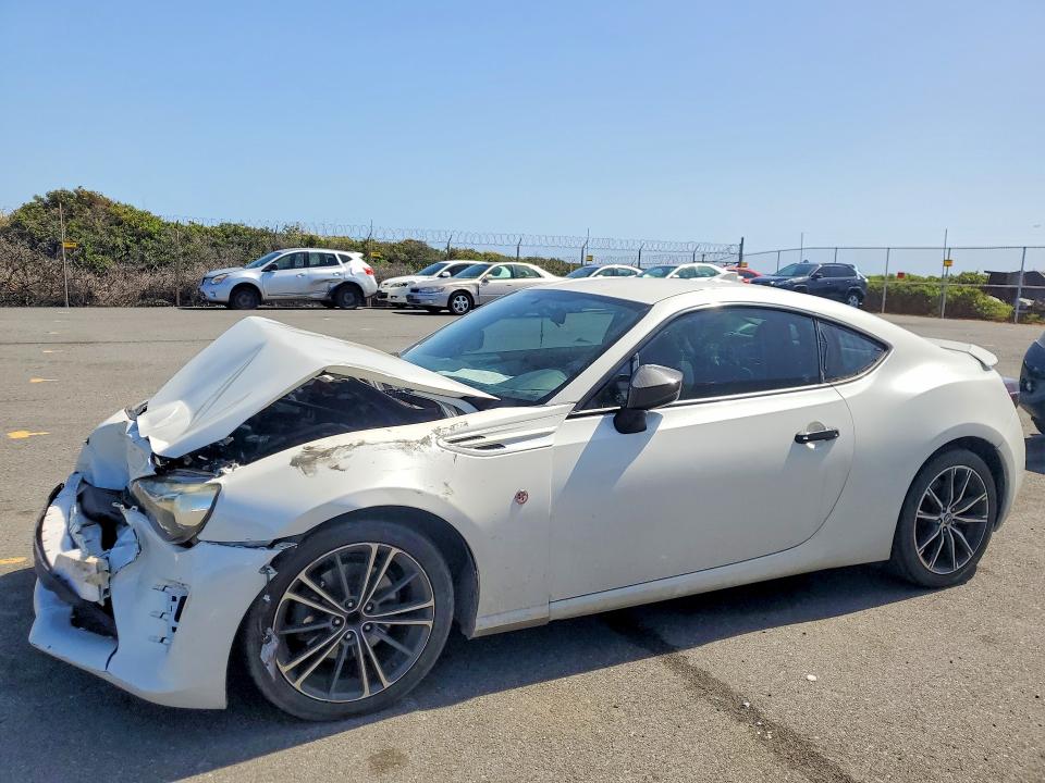 JF1ZNAA16H9703749