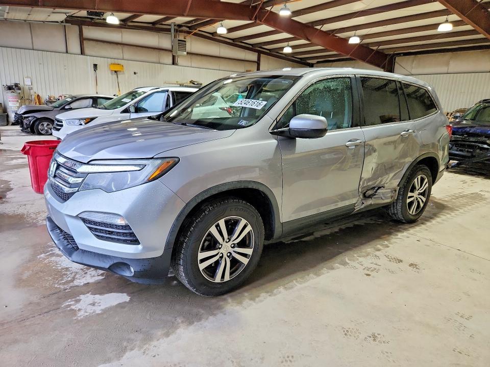 2018 HONDA PILOT — VIN 5FNYF6H31JB032896