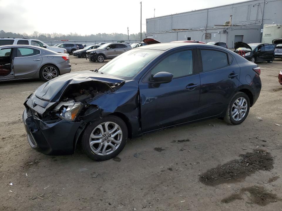 2017 TOYOTA YARIS IA — VIN 3MYDLBYV8HY172218