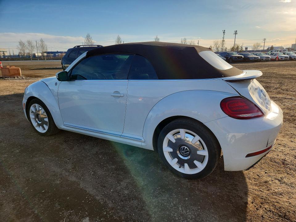 3VW5DAAT0KM502240