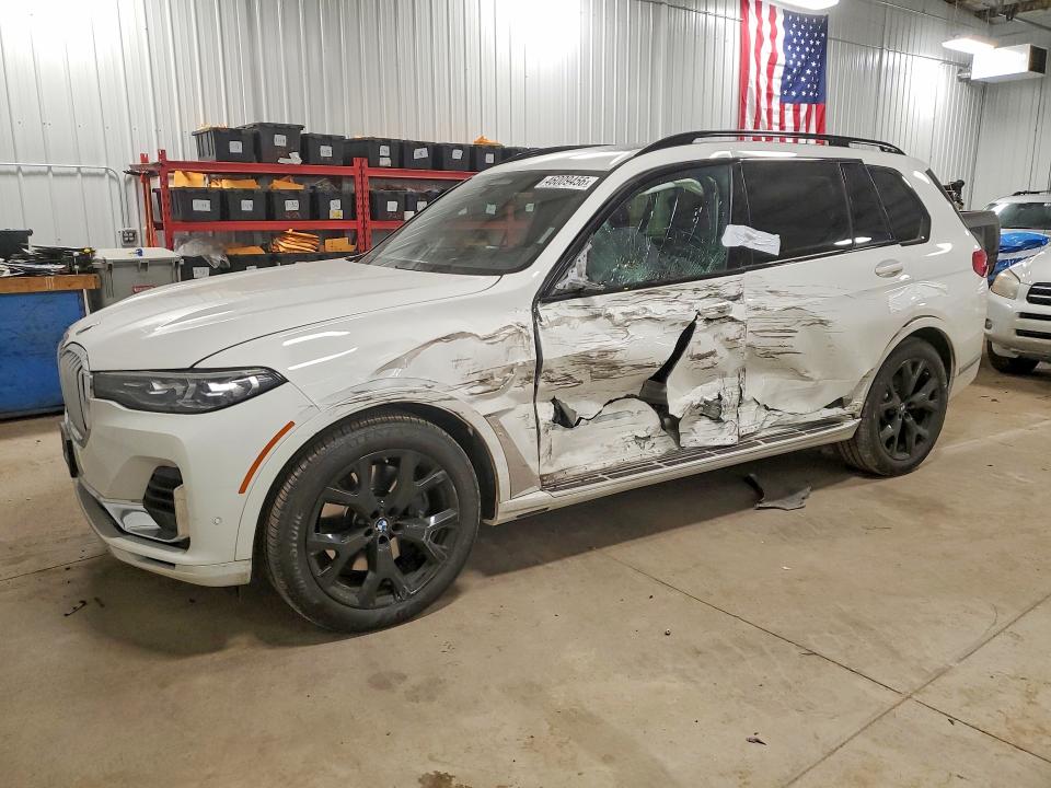 2022 BMW X7 — VIN 5UXCW2C04N9J30464