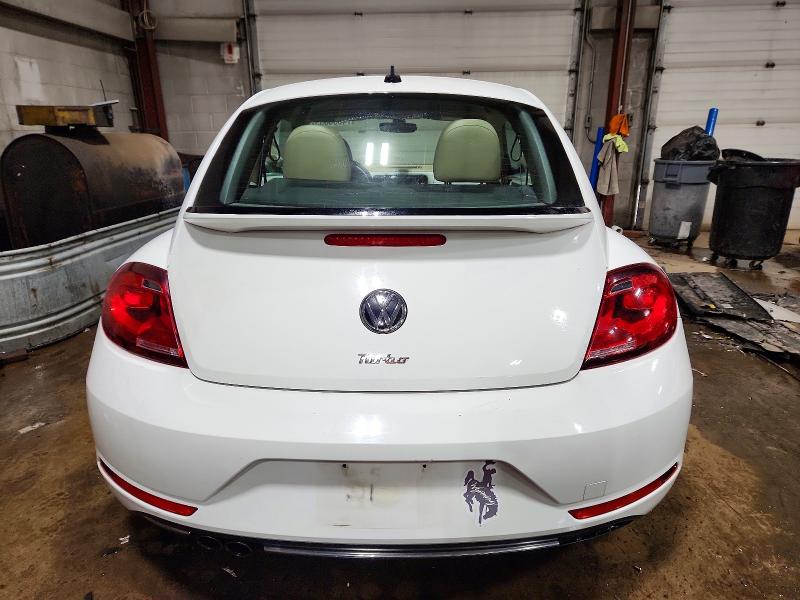 3VWJ17AT2HM625881
