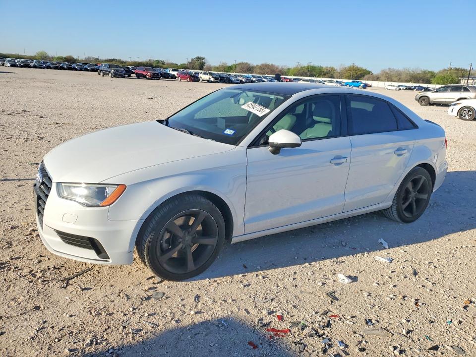 2015 AUDI A3 — VIN WAUACGFF4F1084131