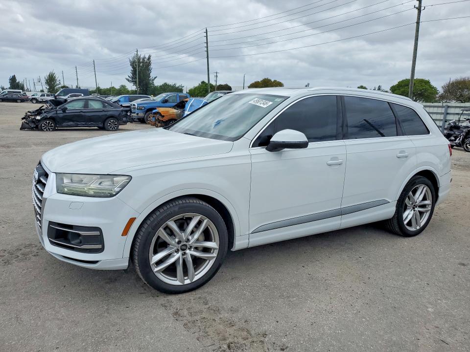 2017 AUDI Q7 — VIN WA1VAAF74HD042344