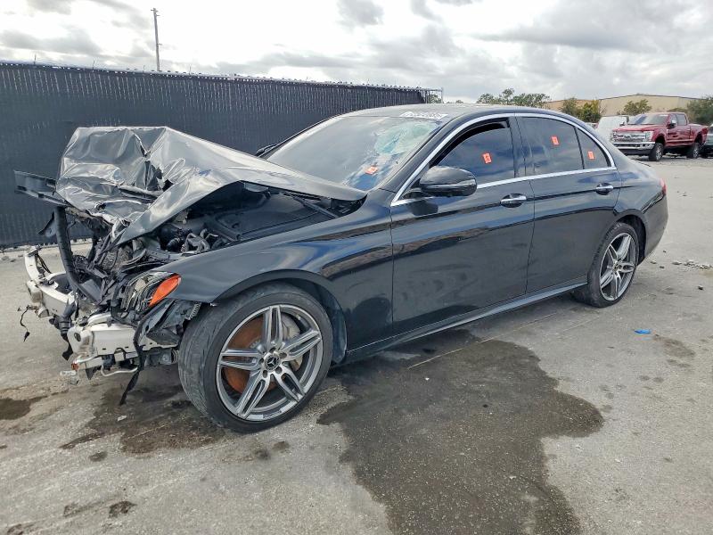 2019 MERCEDES-BENZ E 300 — VIN WDDZF4JB4KA509668