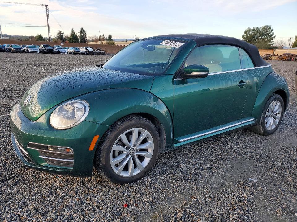 2017 VOLKSWAGEN BEETLE — VIN 3VW517AT7HM819923