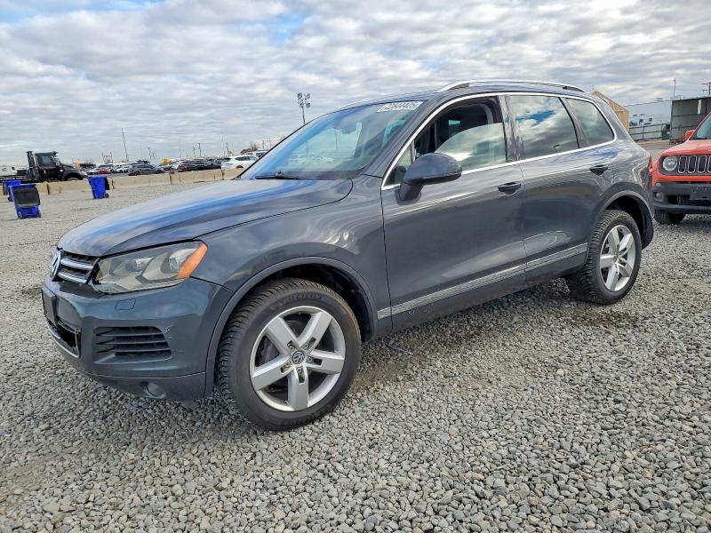 2013 VOLKSWAGEN TOUAREG V6 — VIN WVGEF9BP9DD010443