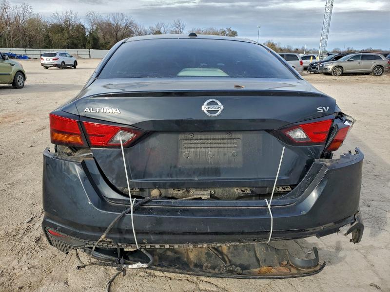 1N4BL4DV6LC170594