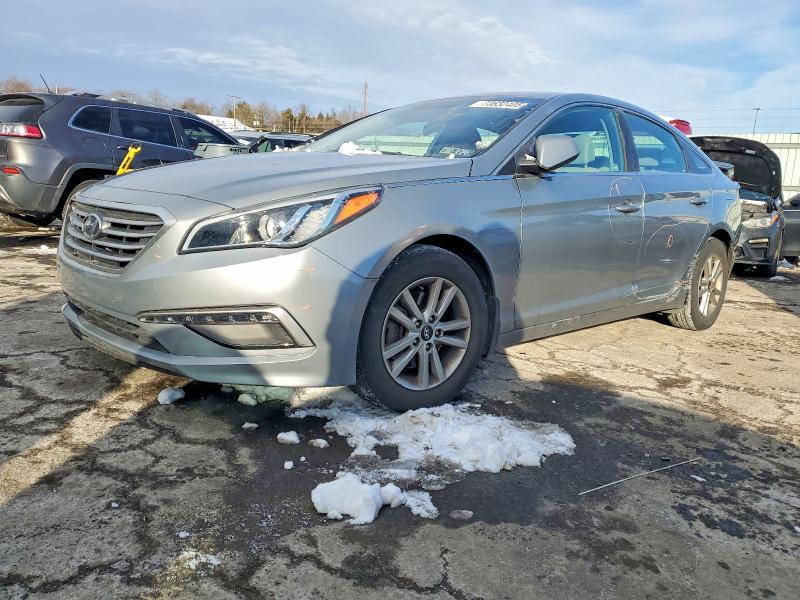 2015 HYUNDAI SONATA SE — VIN 5NPE24AF8FH216684