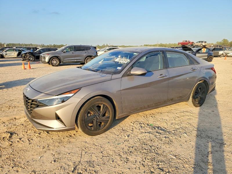 2023 HYUNDAI ELANTRA SE — VIN KMHLM4AG4PU445957