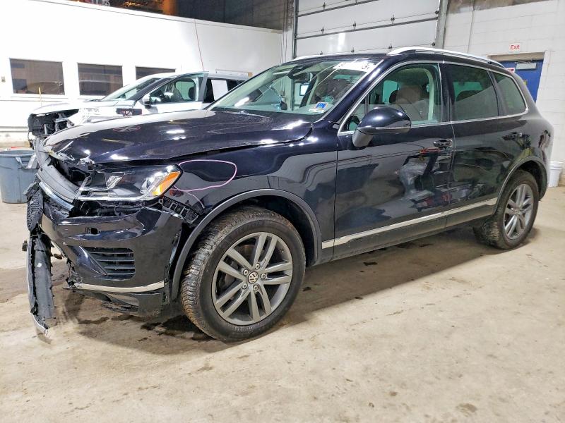 2015 VOLKSWAGEN TOUAREG V6 — VIN WVGEP9BP2FD007822