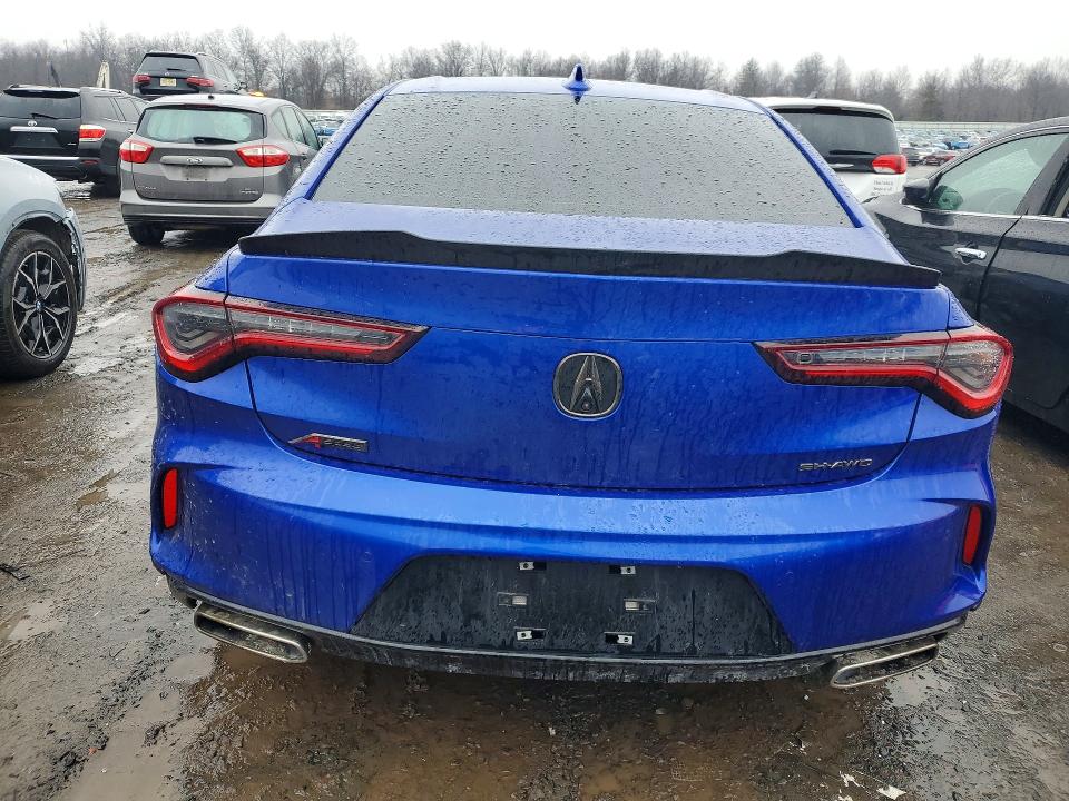 19UUB6F56NA001805