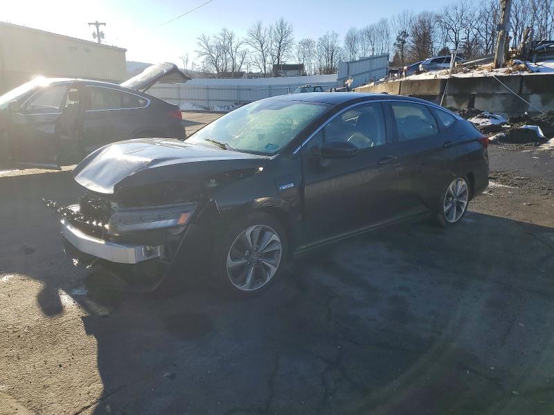 2018 HONDA CLARITY — VIN JHMZC5F18JC014142