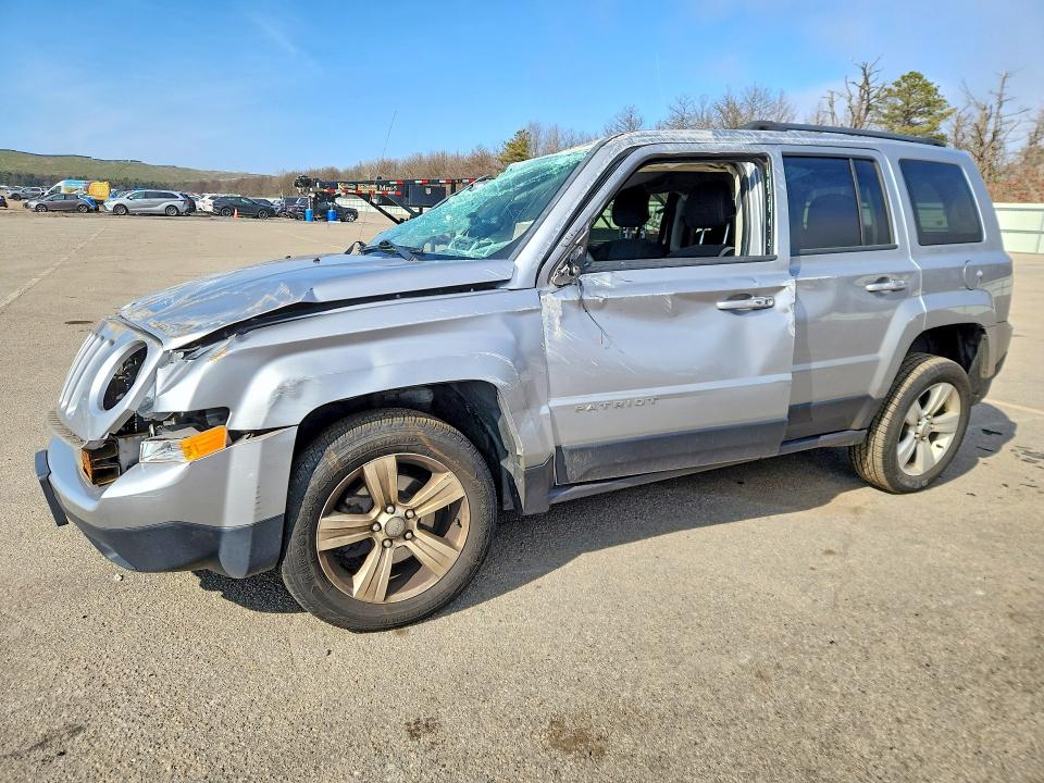 2015 JEEP PATRIOT — VIN 1C4NJRFB6FD290973