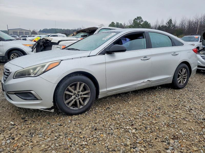 2016 HYUNDAI SONATA SE — VIN 5NPE24AF4GH283493