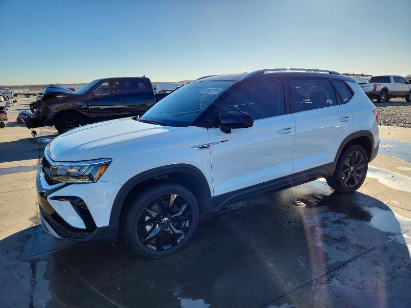 2024 VOLKSWAGEN TAOS — VIN 3VVEX7B24RM099880