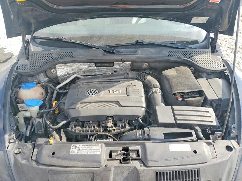 3VW517AT2FM809474